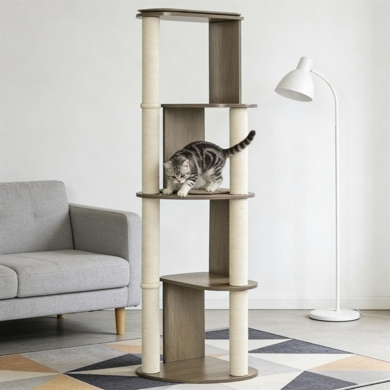 Grand arbre à chat à plusieurs niveaux