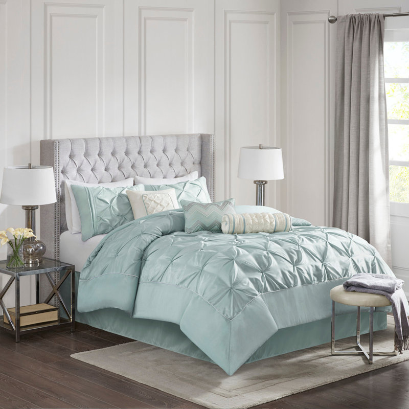 7 Piece Tufted Comforter Set, King Comforter + 6 Additional Pieces, Seafoam