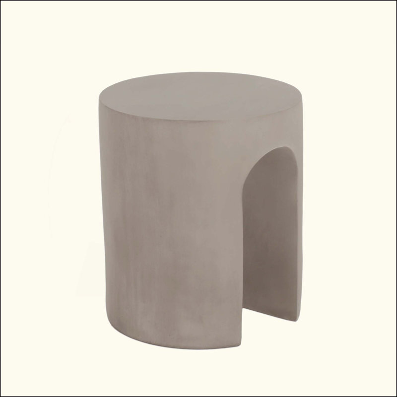Outdoor MGO Round With U-Shape Side Table