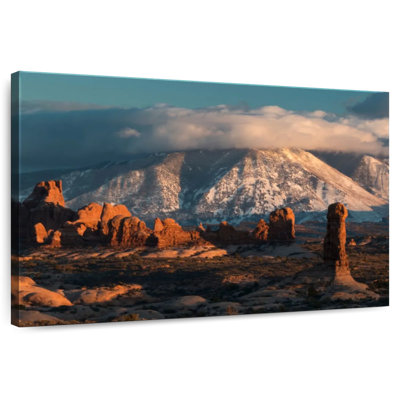 Alvord Utah's Arches National Park