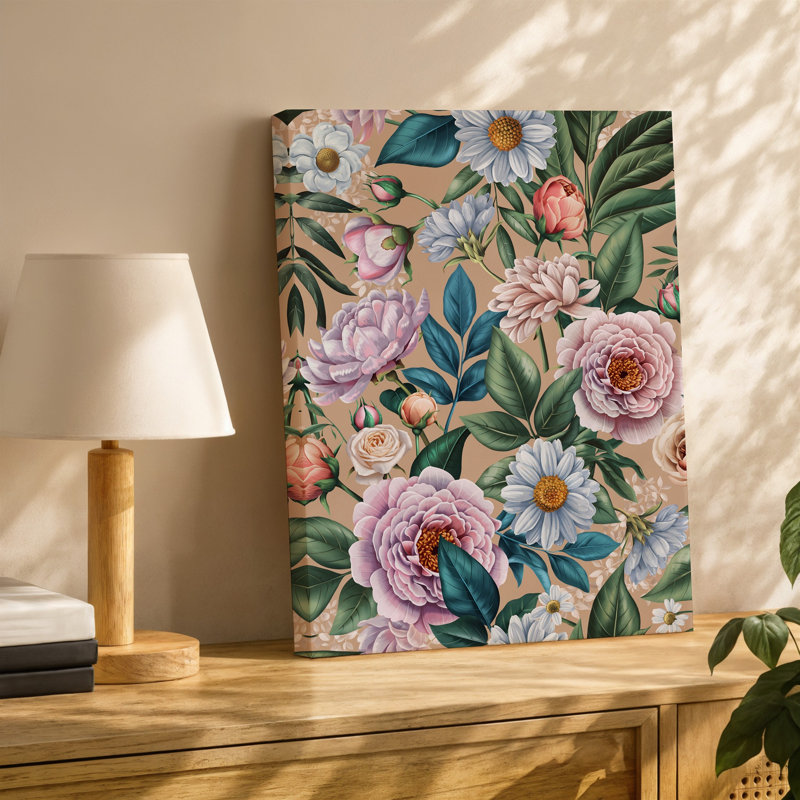 La toile crée un motif floral détaillé mettant en vedette un ensemble d'art mural luxuriant en fleurs, y compris des pivoines roses douces