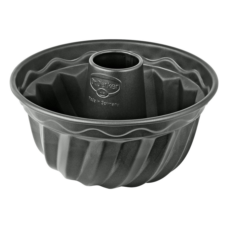 Dr. Oetker Fluted Cake Pan