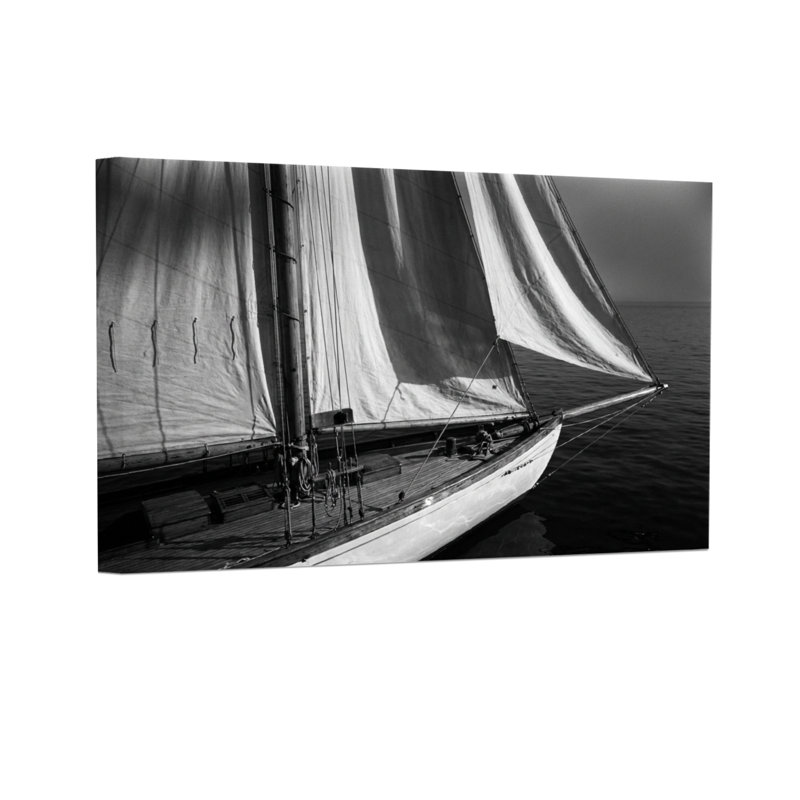 Voilier tendance sur l'eau calme en noir et blanc, H 16 po x l 24 po