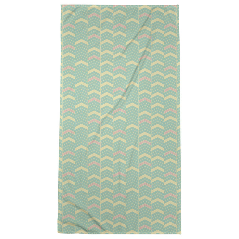 Serviette de bain à chevrons alignés Stephenie, Bleu sarcelle / jaune / rouge