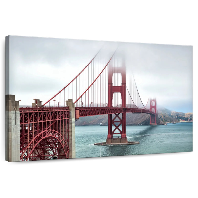Brume orageuse Lilie Golden Gate Bridge