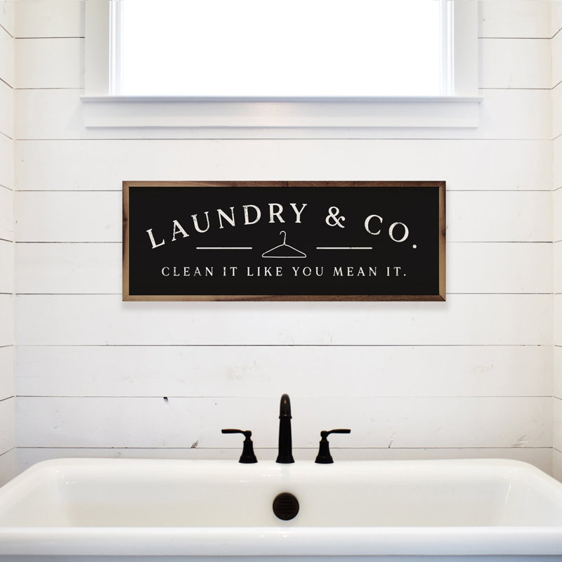 Laundry And Co Hanger, H 12 po x l 36 po
