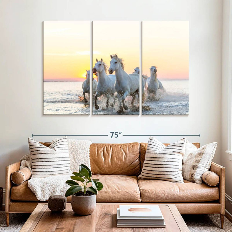 Chevaux de camargue Brampt au coucher du soleil, H 42 po x l 65 po