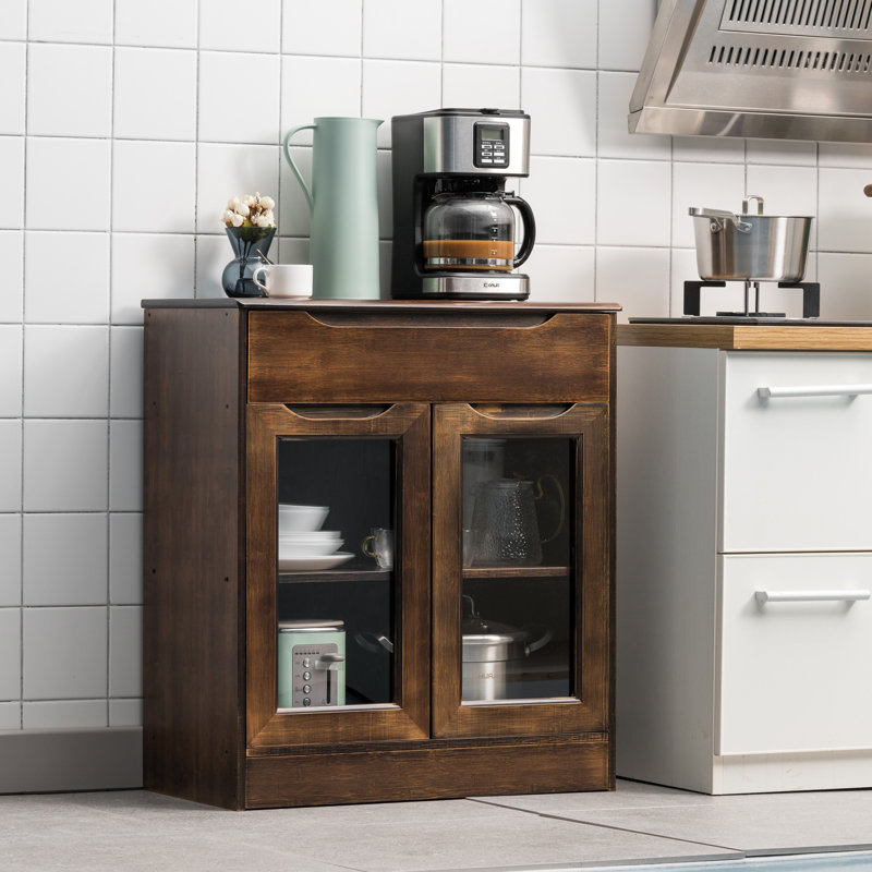 Buffet de cuisine avec garde-manger
