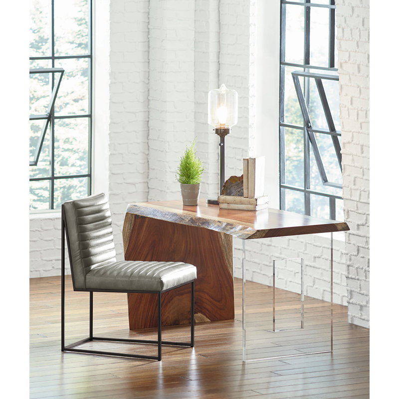 Chaise d'appoint l 21 po Uma, Laiton brillant, Écorce 8789