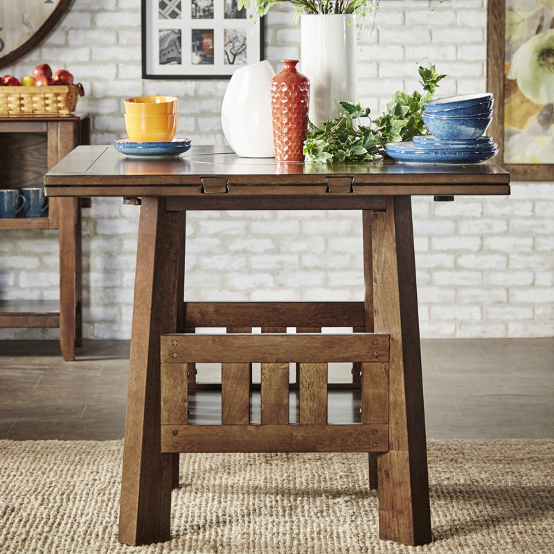 Jareth Extendable Round Dining Table