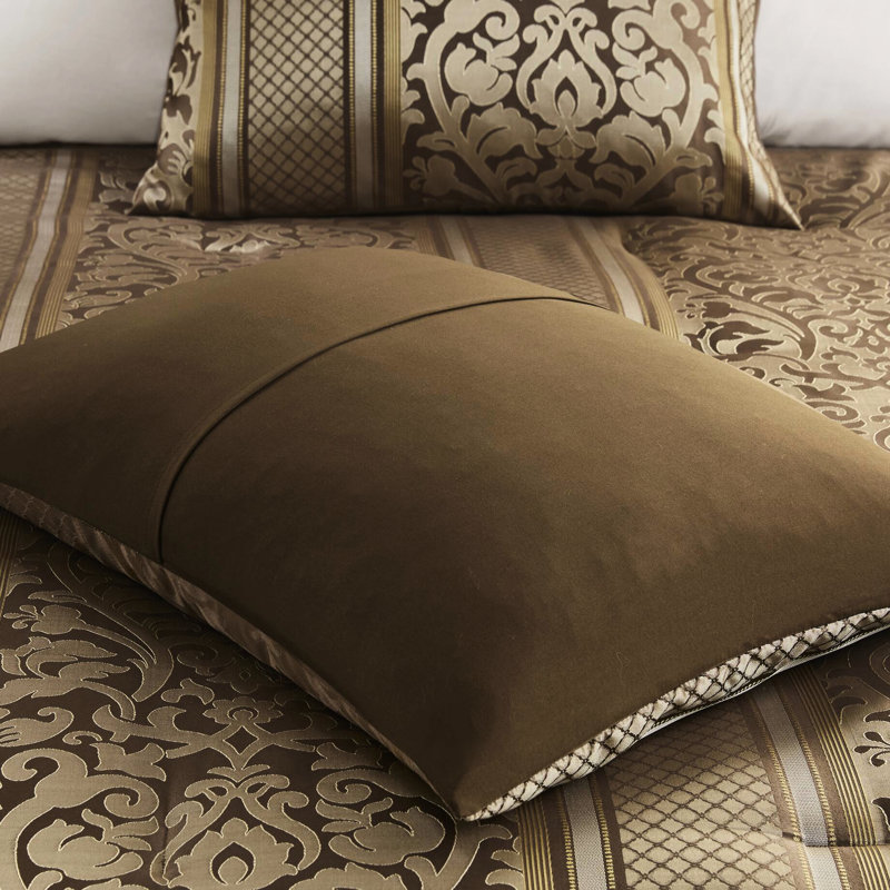 6 Piece Comforter With Throw Pillows For King/ King - Design, , , Washable And Machine Leaf Like Pattern, Fabric