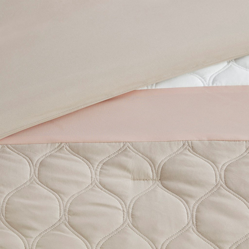 Ronny 8-Piece Damask-Inspired Comforter Set, King Comforter + 7 Additional Pieces, Blush