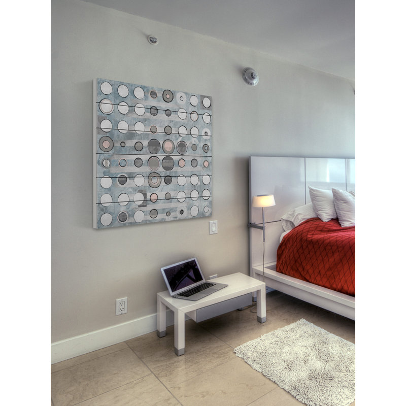 «Uplifting Dots», impression sur bois, H 18 po x l 18 po x P 1,5 po