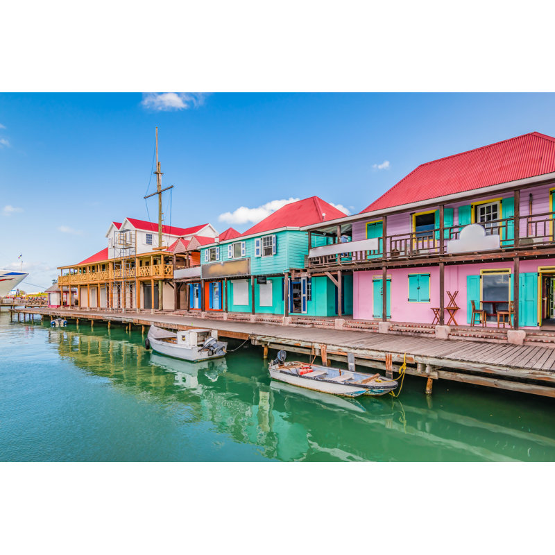 Deshanda St John's, Antigua, H 8 po x l 12 po