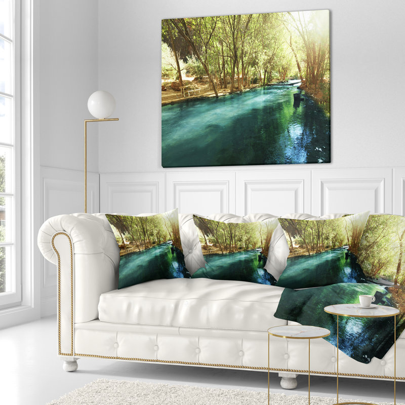 Magnifique petite rivière en forêt - coussin à imprimé paysage, 16 po x 1 po, Coussin décoratif
