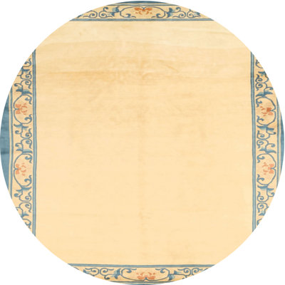 Surface beige contemporaine tapis