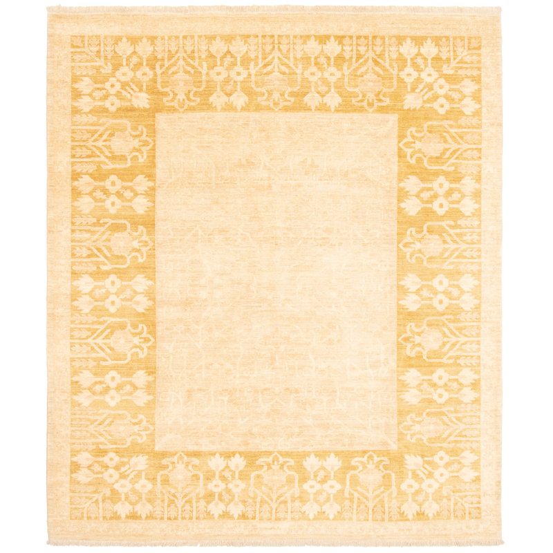 Tapis ivoire 8 pi 1 po x 9 pi 8 po Finha Peshawar Ziegler