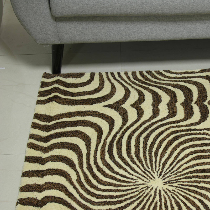 Tapis vert touffeté à la main