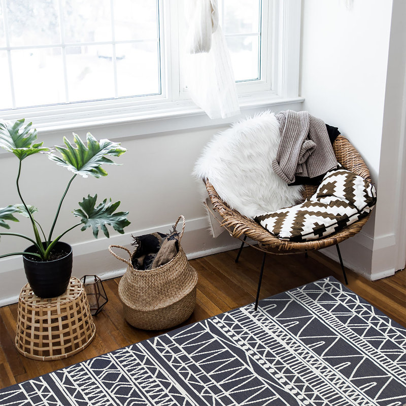 Chelsea Tribal Aztec Black Performance Flatweave Washable Geometric Indoor / Outdoor Rug, Rectangle 5' x 7'