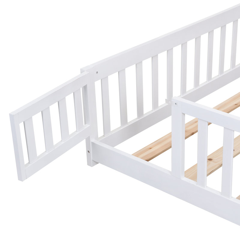 Lit grand format avec porte, cadre de lit plateforme en bois massif avec clôture, convient aux enfants, bois de pin, Blanc