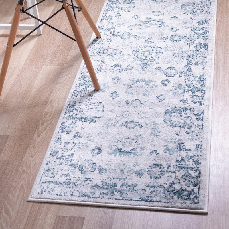 Scanlon Oriental Area Rug, Runner 2'7" x 10', Ivory