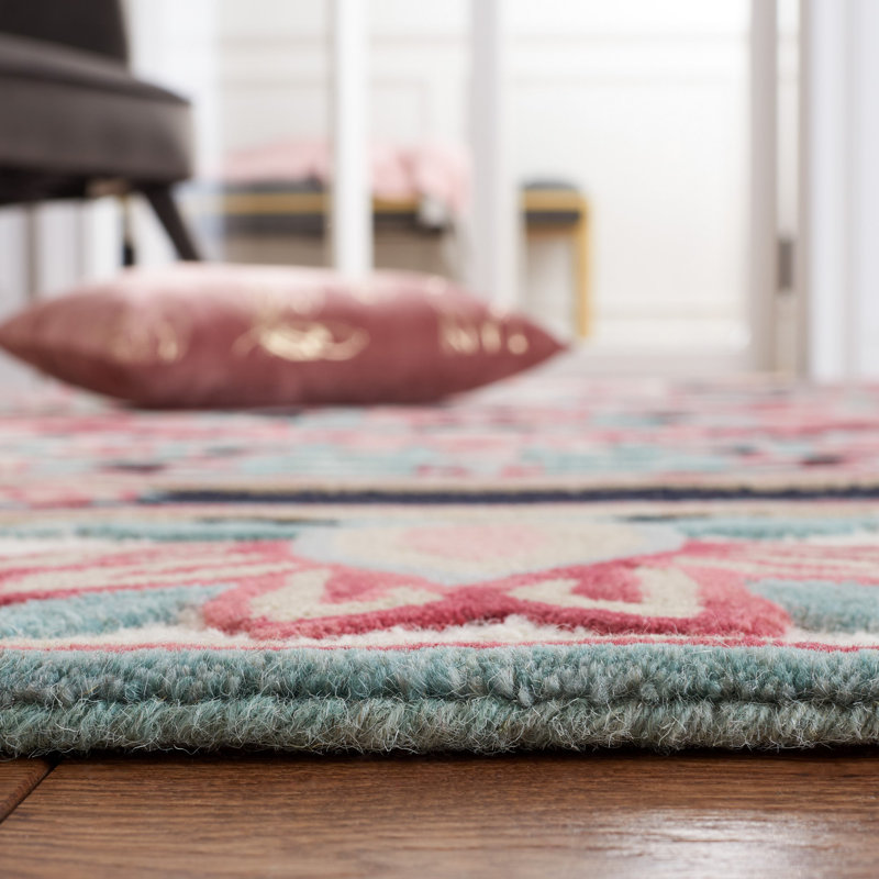 Dajsha Hand Tufted Wool Floral Rug, Runner 2'3" x 8'