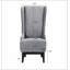 Luxueux fauteuil d'appoint rembourré en velours avec des pieds en bois robustes, parfait pour un décor moderne et élégant.-147960626