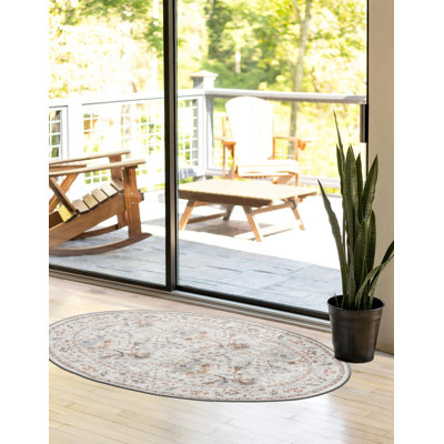 Traditional Guljan Area Rug Ivory Colour