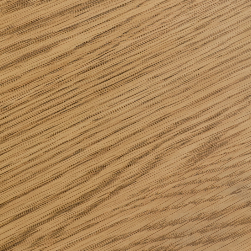 Table d'appoint ronde Griffey en chêne massif avec piètement sculptural en croix brossé, style naturel, Naturel
