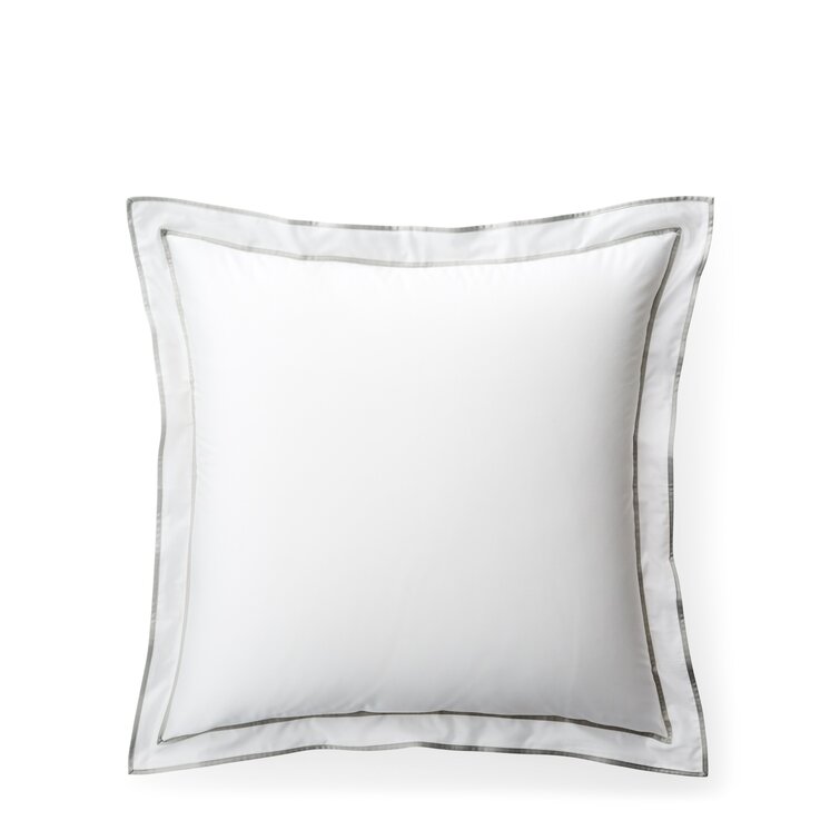 Best Pillow Styles For A Perfectly Polished Bedroom - Laura U