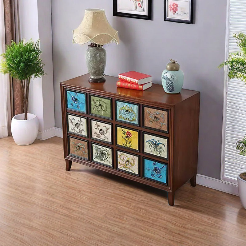 Classical painted six-drawer accent chest