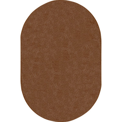 Tapis brun tissé à la machine
