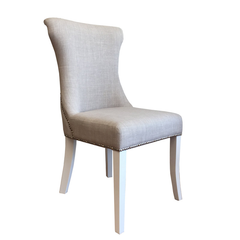 Chaise d'appoint rembourrée à dossier Windsor beige