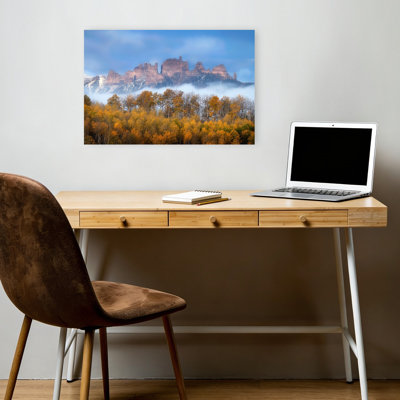 Golden Fall Mountains, impression abstraite colorée, arbre orange contemporain, forêt d'automne