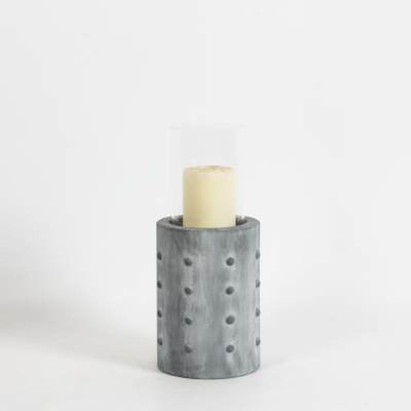 Porte-votive en bois haut cylindrique cloutée, H 12,99 po x l 5,51 po x P 5,51 po