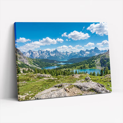 Ensemble de 1 tableau sur toile représentant un lac de montagne
