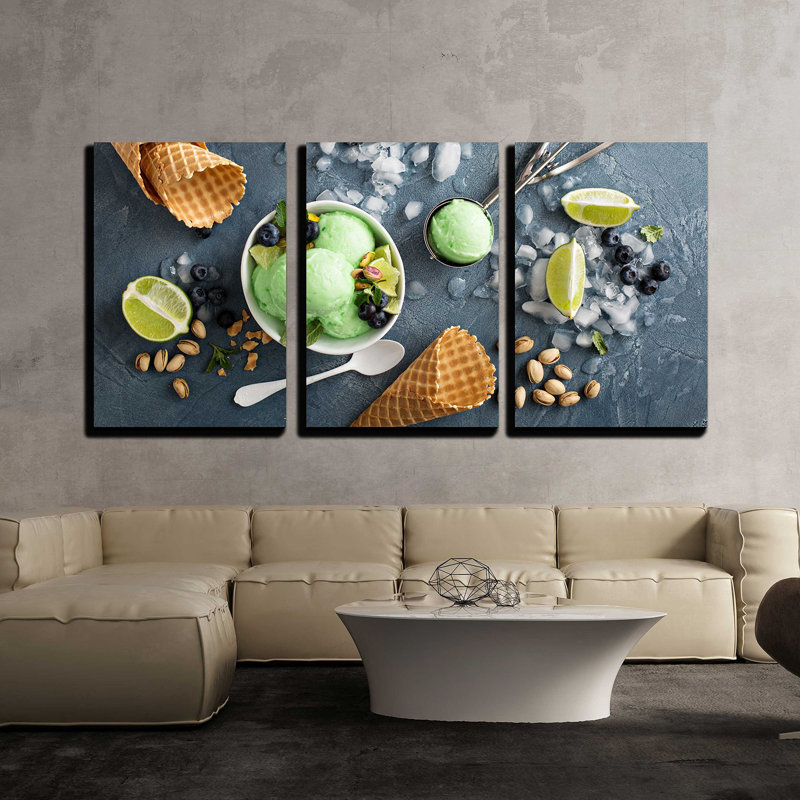 Décoration murale moderne verte crème glacée pistache verte dans un bol blanc, H 24 po x l 48 po