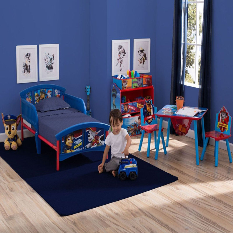 Lit pour tout-petits en plastique Delta