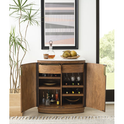 Bar avec plateau en marbre