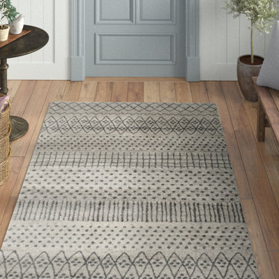 Beiler Geometric Indoor Rug
