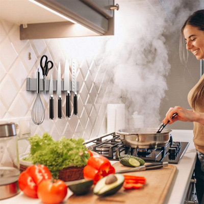 Naomi Magnetic Knife Holder