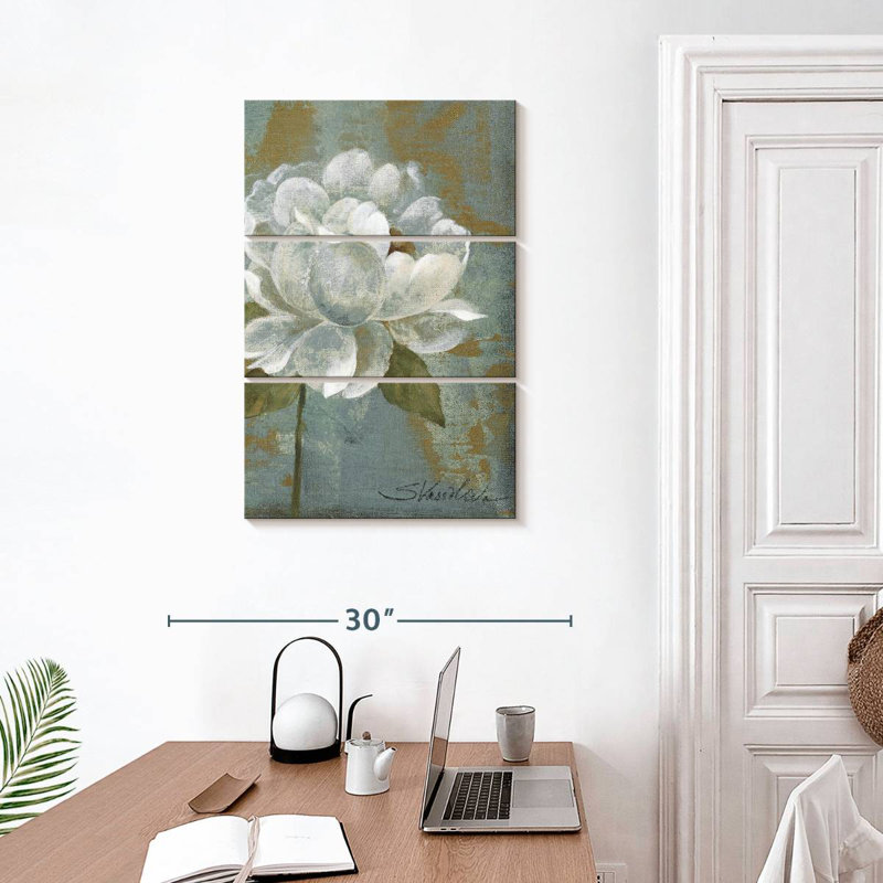 Harnek Peony Tile, 32" H x 20" W