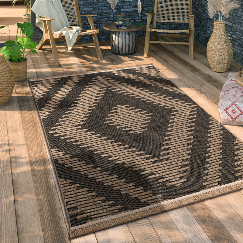 Almarine Geometric Area Rug, Rectangular 120cm x 160cm