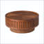 Table basse ronde à structure ajourée avec couvercle rabattable et rangement de style bohème-127064269