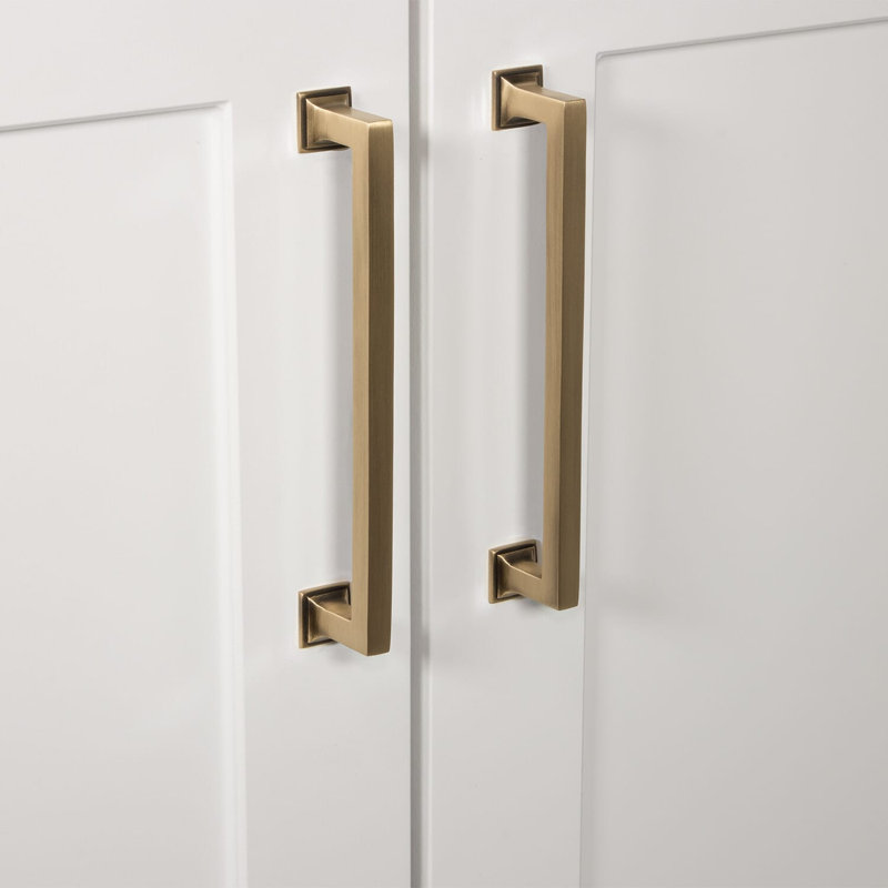 Grandeur Geneva 6" Brass Handle Pull, Vintage Brass