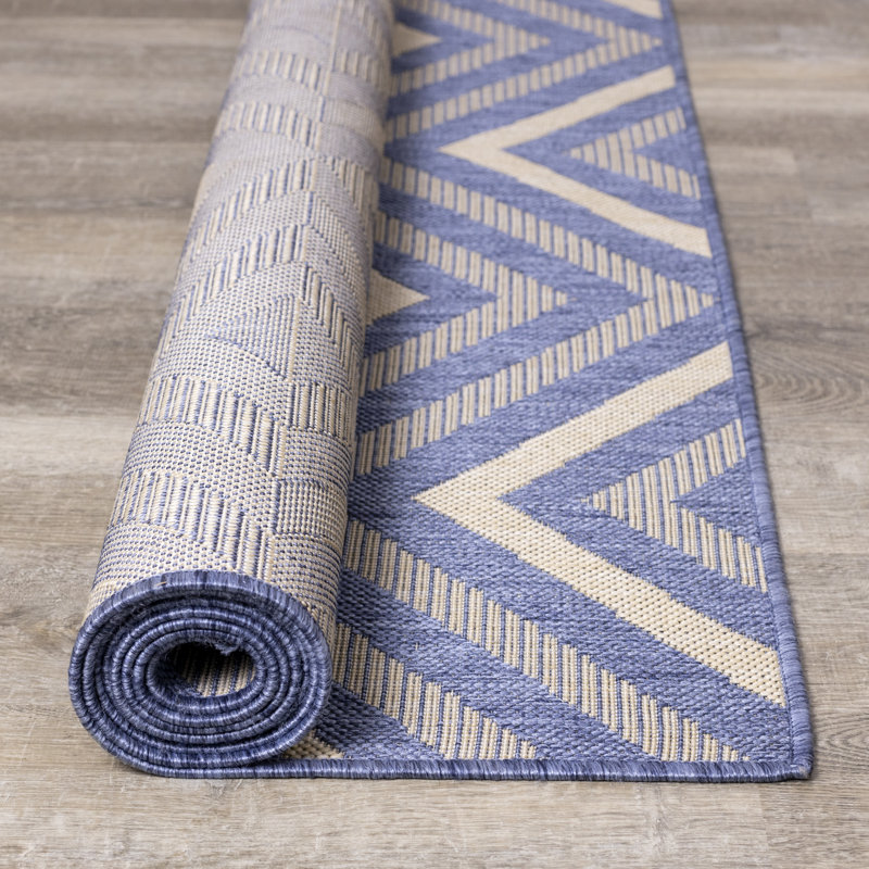 Tapis intérieur / extérieur bleu Ingatestone, Rectangle 7 pi 10 po x 10 pi 6 po