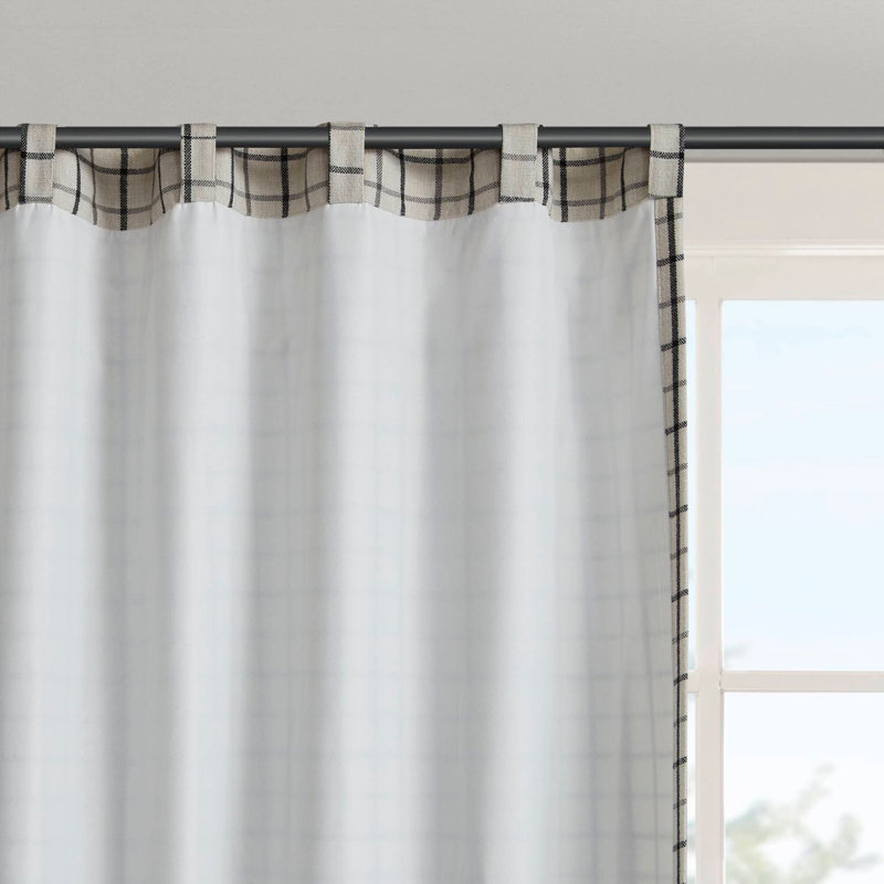 Panneau de rideau isolant avec passe-tringle et pattes arrière isolantes avec doublure en molleton, parfait pour l'efficacité énergétique et la décoration intérieure élégante.