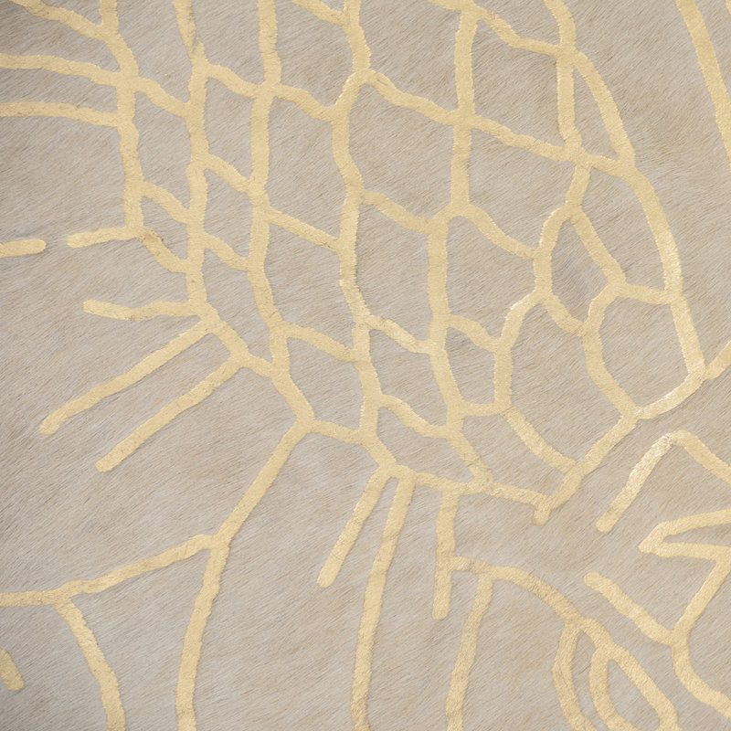 Isola Hide Cowhide Oriental Area Rug in Gold/Caramel, Novelty 6' x 7' , Beige
