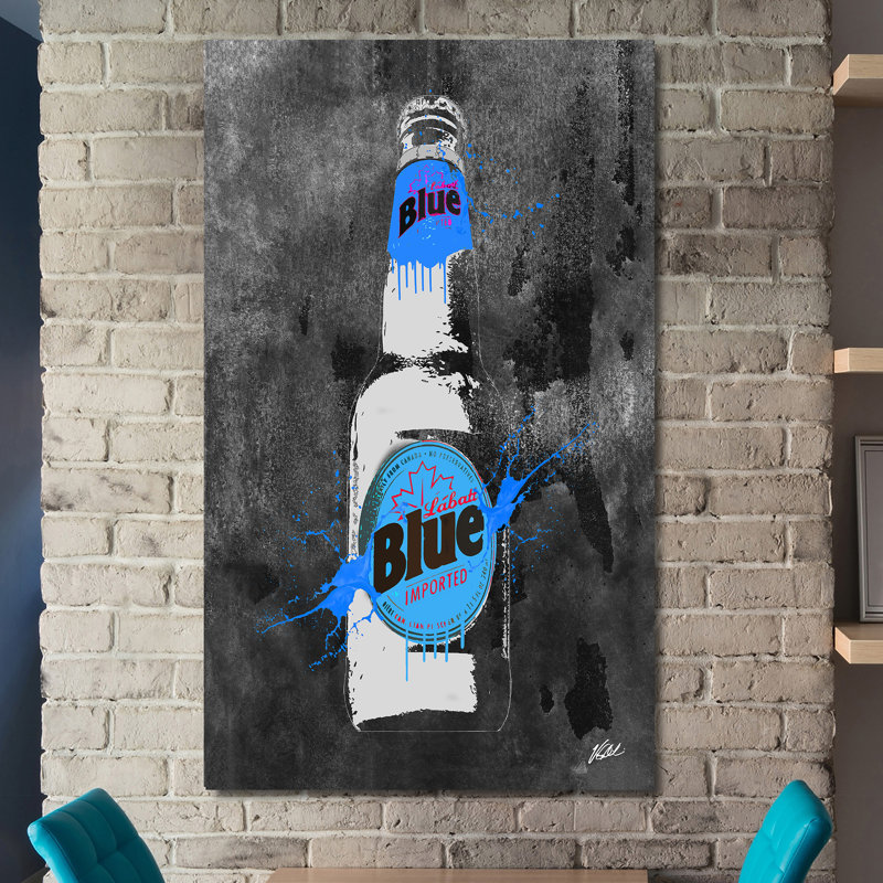 « drink labatted blue bouteille inversed » par ppi studio, impression sur toile tendue, H 48 po x l 28 po x P 1,5 po