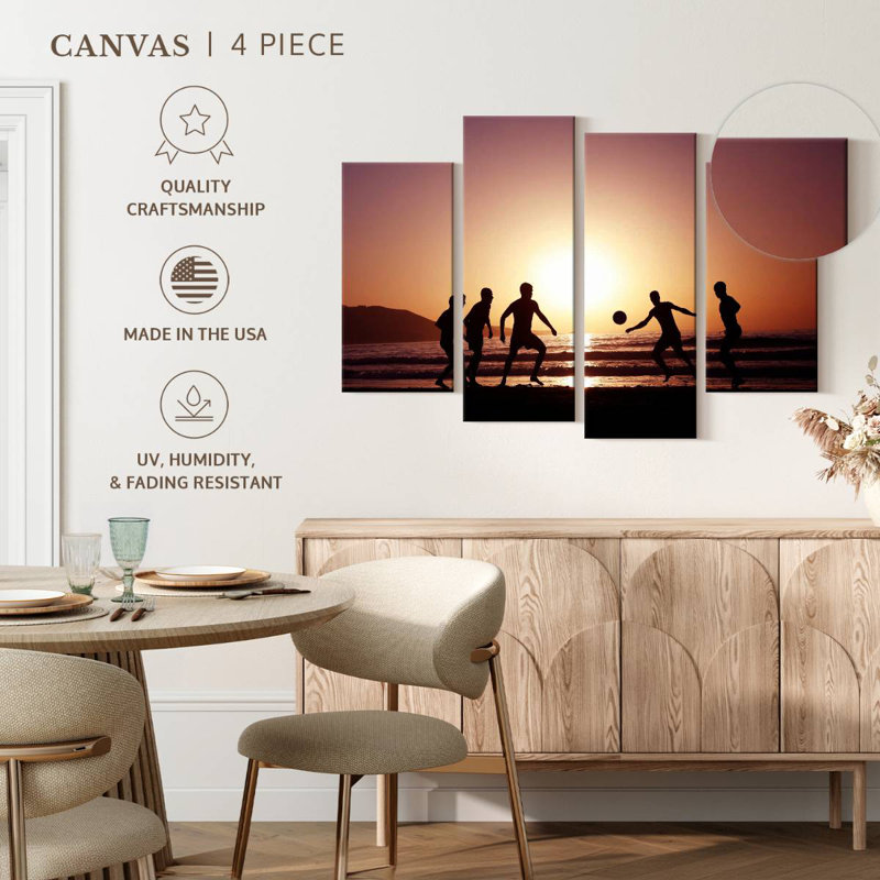 Silhouette de soccer sur la plage Sireci, H 22 po x l 36 po